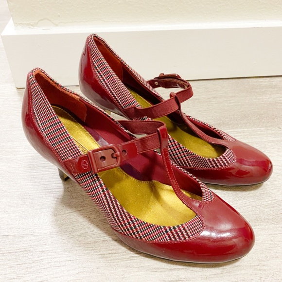 Circa Joan and David Red Mary Jane Size 7 1/2 Women’s  Heels - Picture 4 of 7